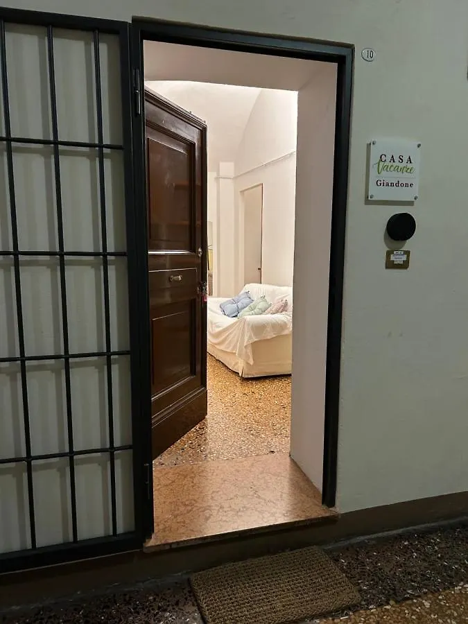 Appartamento Bologna Giandone 0*,